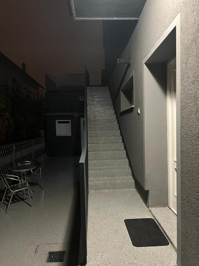 Apartman Lara Zagabria Esterno foto