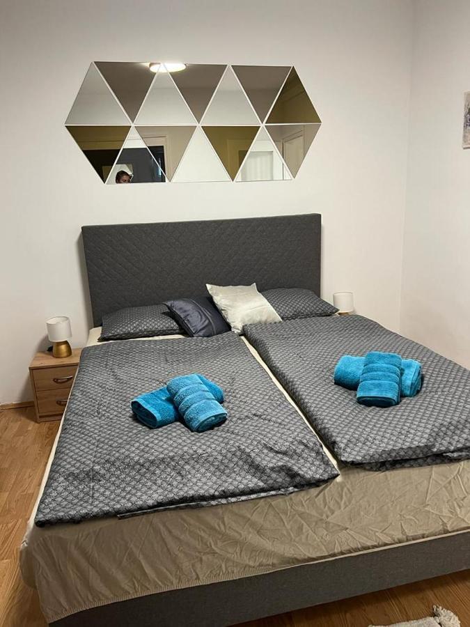 Apartman Lara Zagabria Esterno foto
