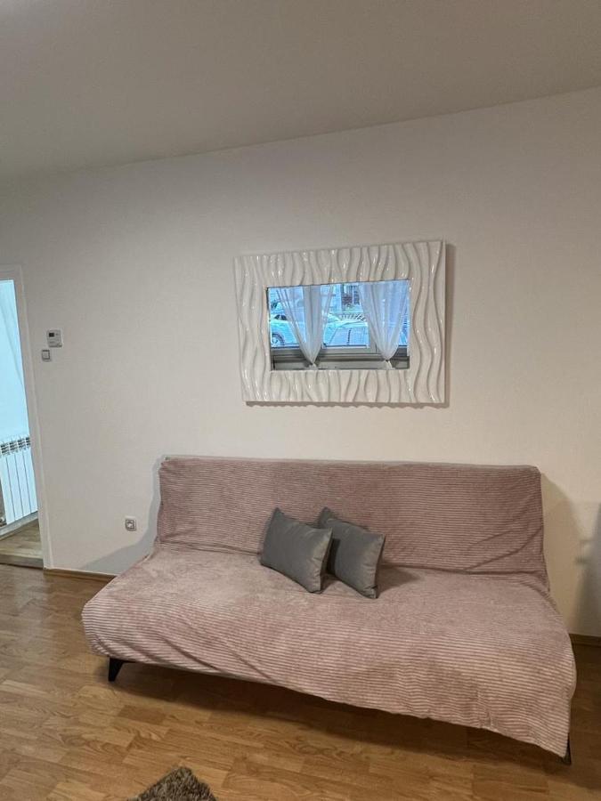 Apartman Lara Zagabria Esterno foto