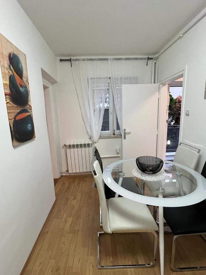 Apartman Lara Zagabria Esterno foto