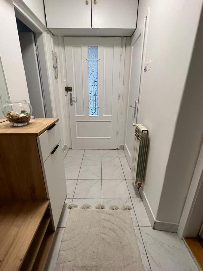 Apartman Lara Zagabria Esterno foto